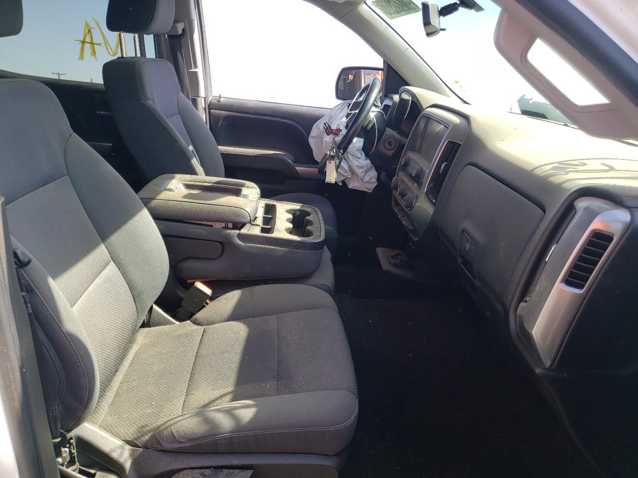 Photo 5 from auction – 2015 CHEVROLET SILVERADO with VIN 3GCUKREC1FG512471