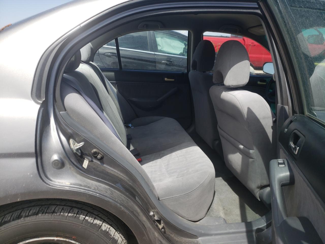 Photo 6 from auction – 2004 HONDA CIVIC LX with VIN 2HGES155X4H640133