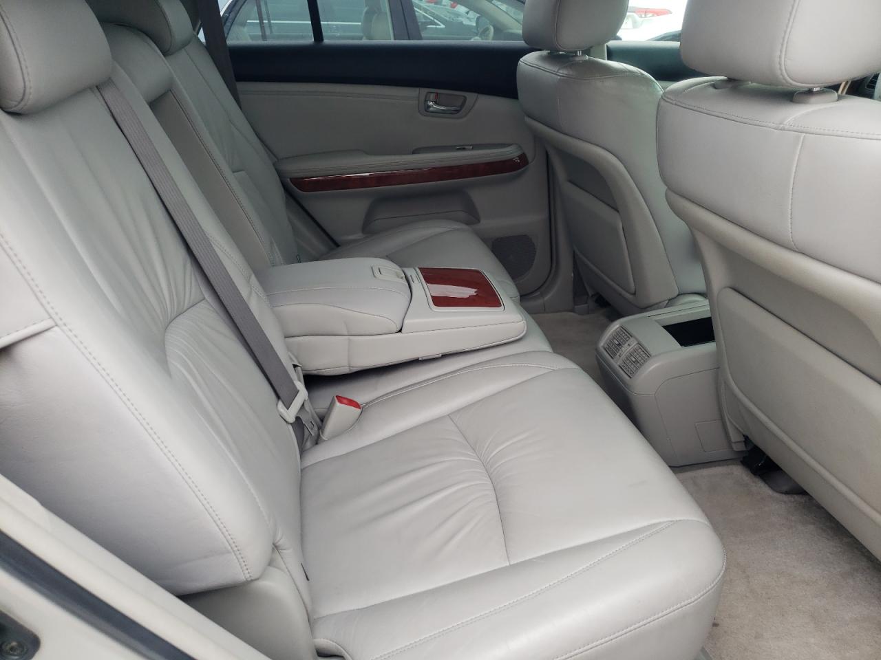 Photo 6 from auction – 2004 LEXUS RX 330 with VIN JTJGA31U640019959