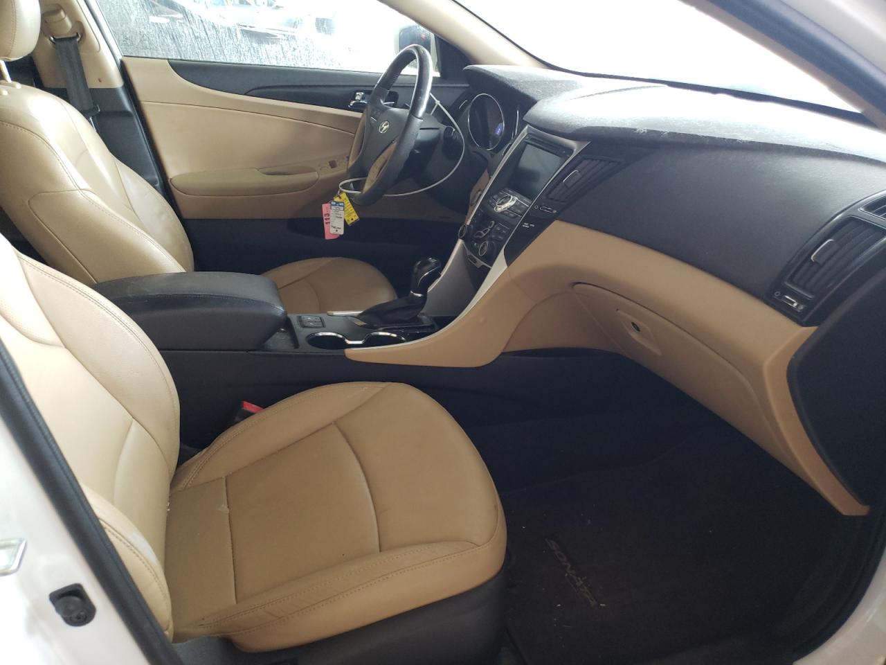 Photo 5 from auction – 2013 HYUNDAI SONATA SE with VIN 5NPEC4AC7DH743891