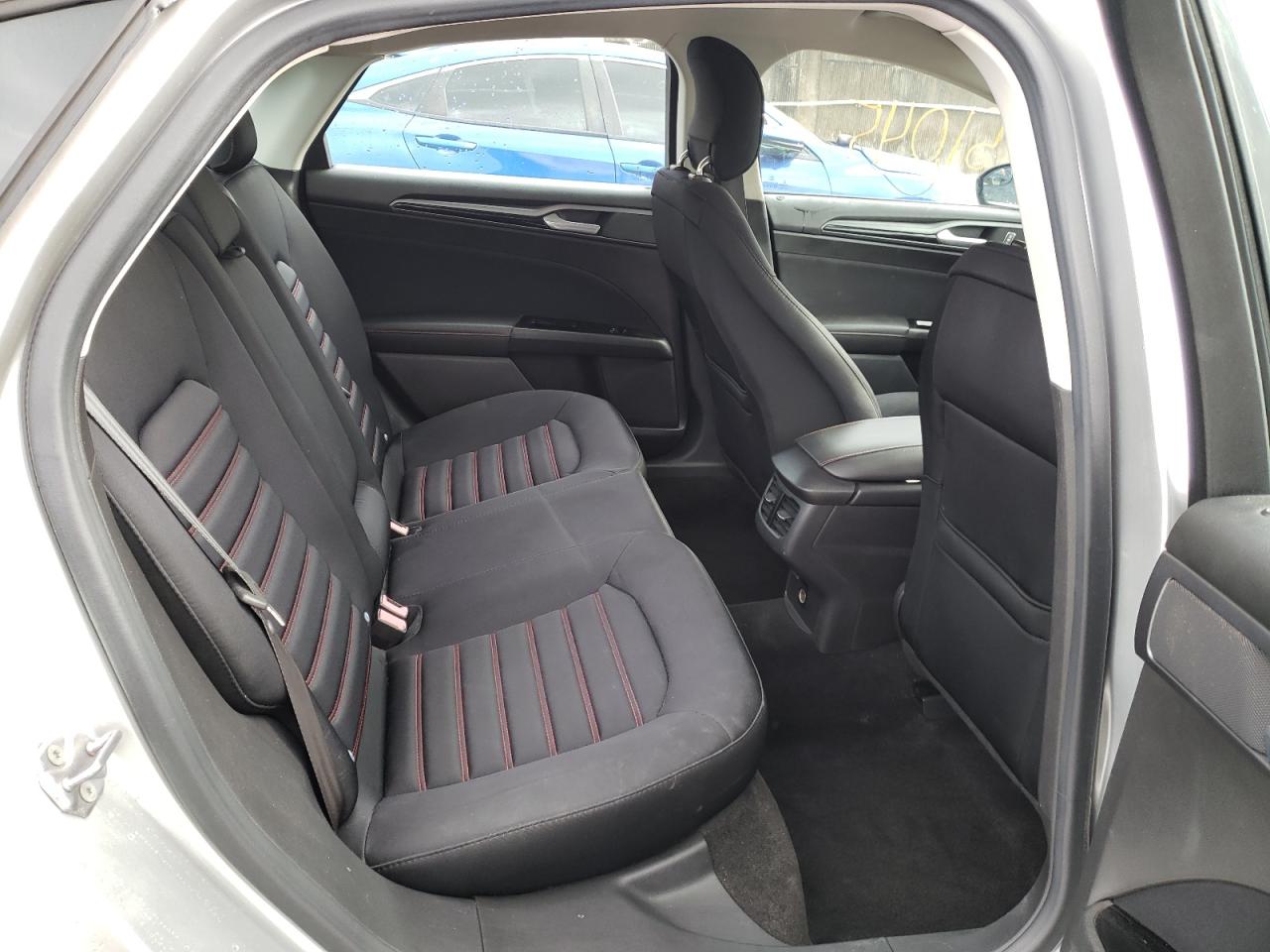Photo 6 from auction – 2013 FORD FUSION SE with VIN 3FA6P0HR6DR295318