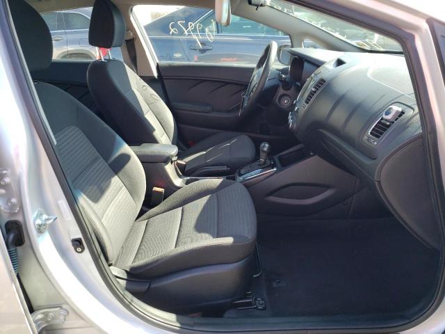 Photo 5 from auction – 2018 KIA FORTE LX with VIN 3KPFL4A71JE171126