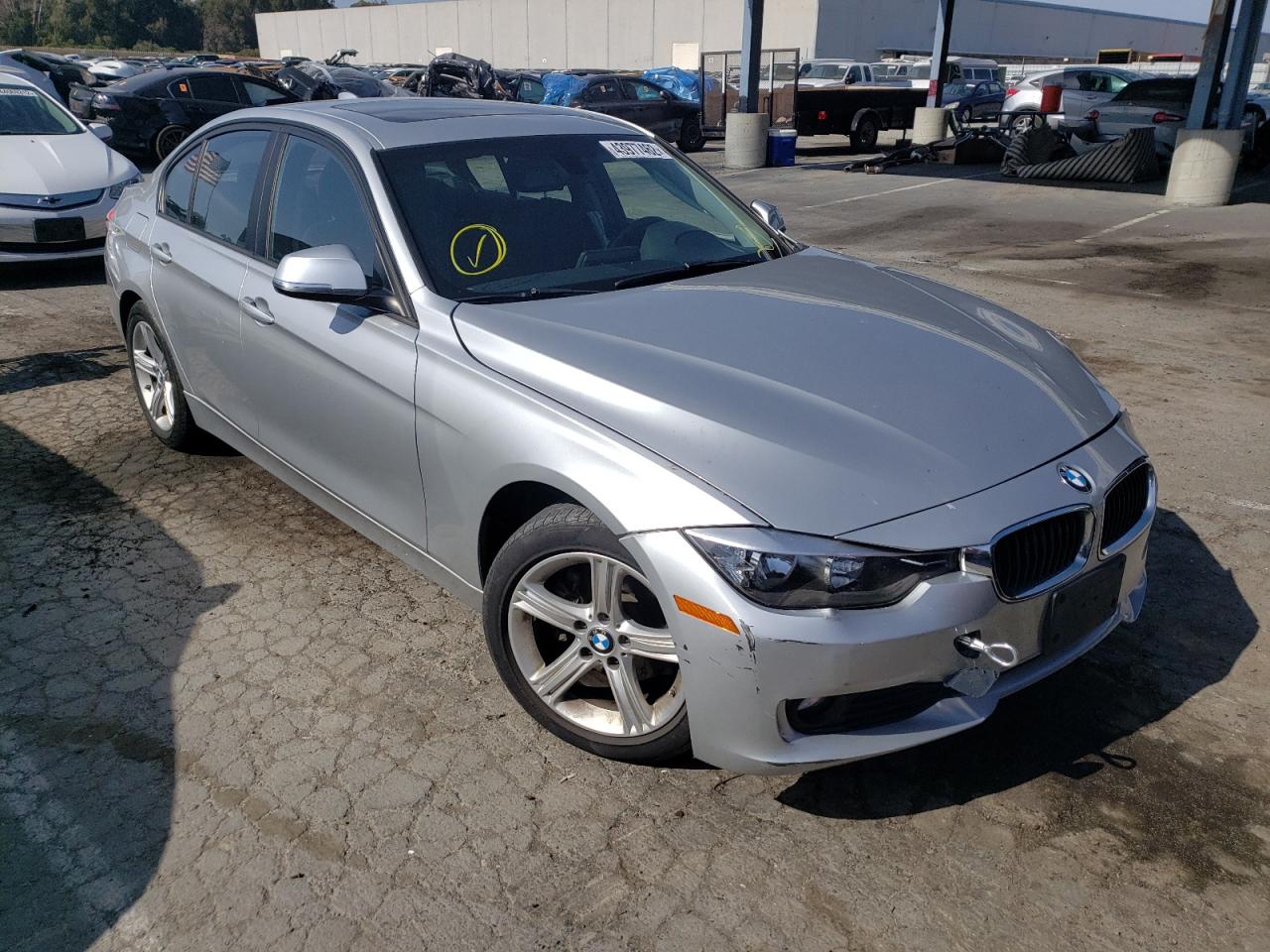 BMW 320 I 2014 with VIN WBA3B1C57EK134890 - Photo from auction