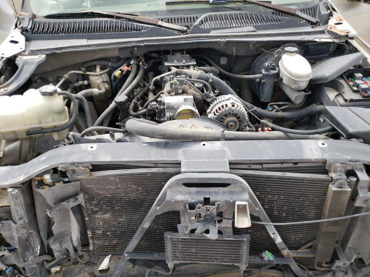 Photo 7 from auction – 2003 CHEVROLET SUBURBAN C with VIN 3GNEC16Z83G162829