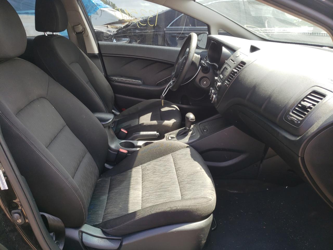 Photo 5 from auction – 2014 KIA FORTE LX with VIN KNAFK4A63E5198787