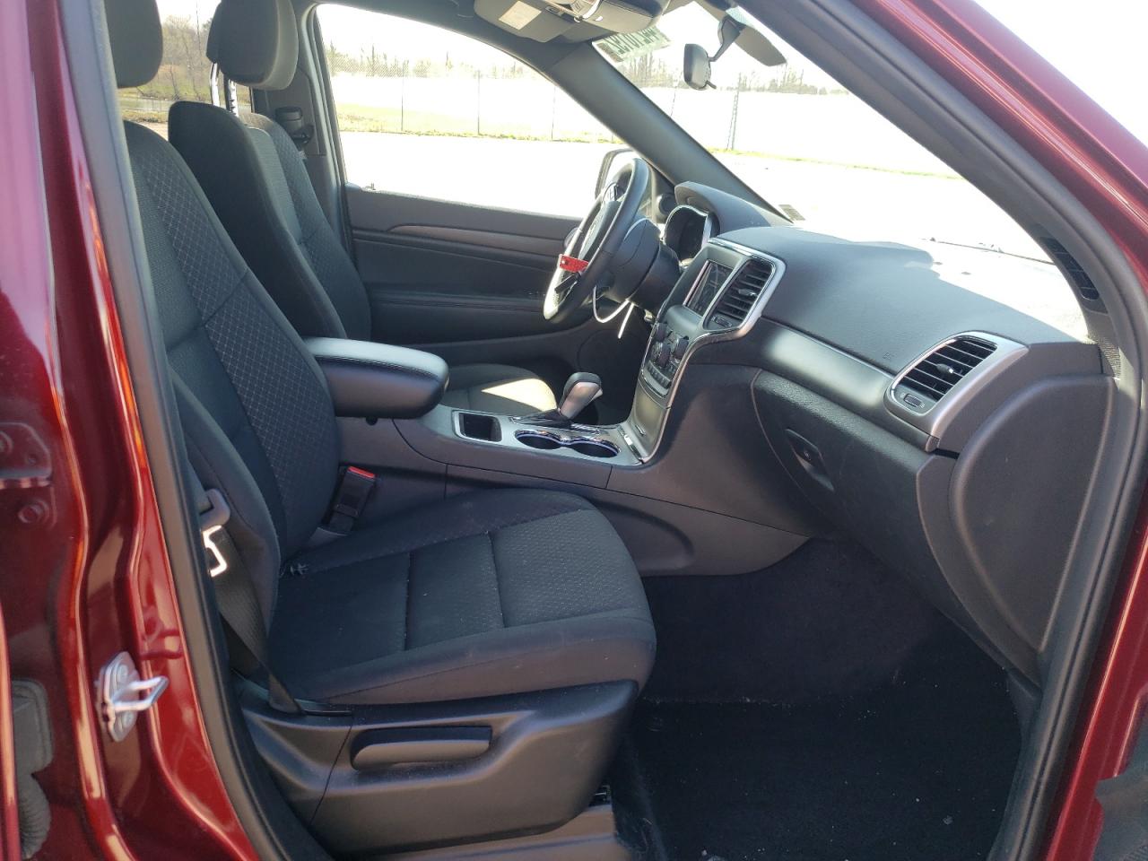 Photo 5 from auction – 2018 JEEP GRAND CHER with VIN 1C4RJFAG2JC152235