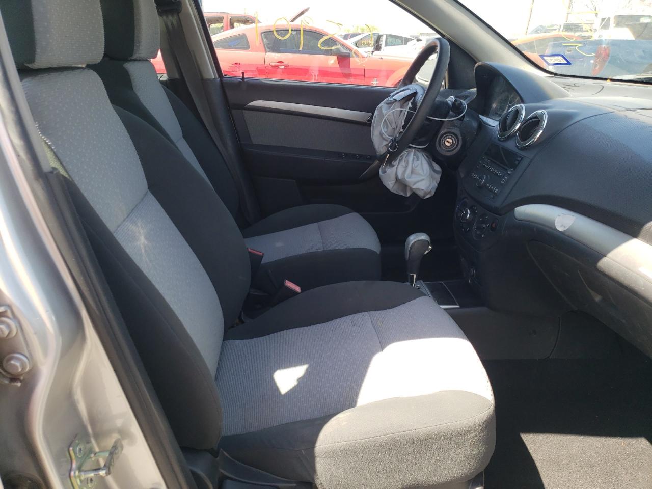 Photo 5 from auction – 2009 CHEVROLET AVEO LT with VIN KL1TG66E99B392709