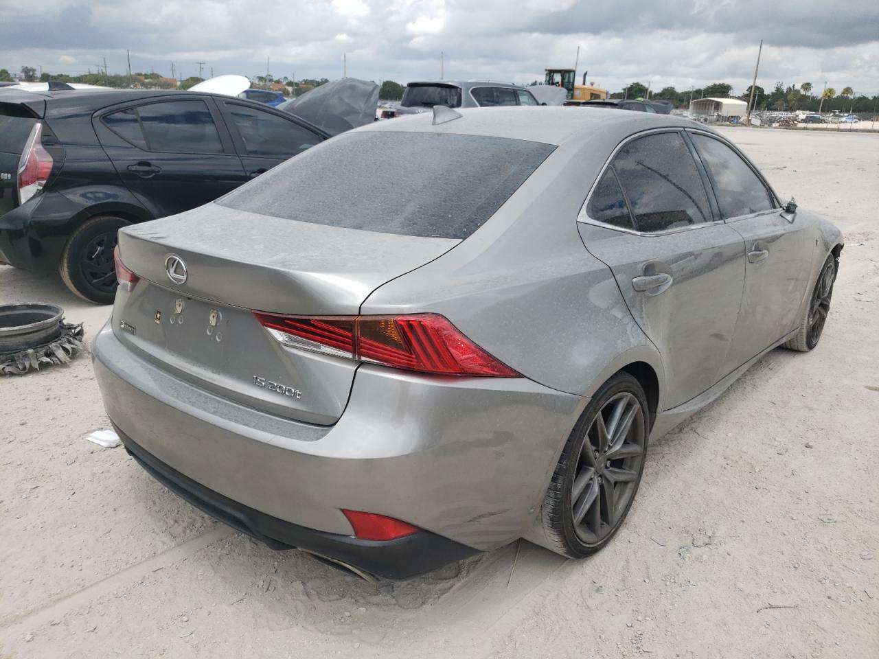 Photo 4 from auction – 2017 LEXUS IS 200T with VIN JTHBA1D28H5049967