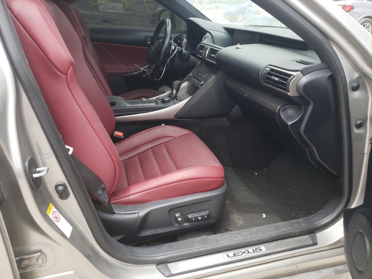 Photo 5 from auction – 2017 LEXUS IS 200T with VIN JTHBA1D28H5049967