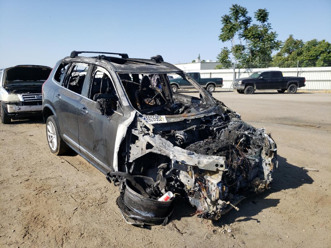VOLVO XC90 T8 2016 with VIN YV4BC0PL2G1040081 - Photo from auction