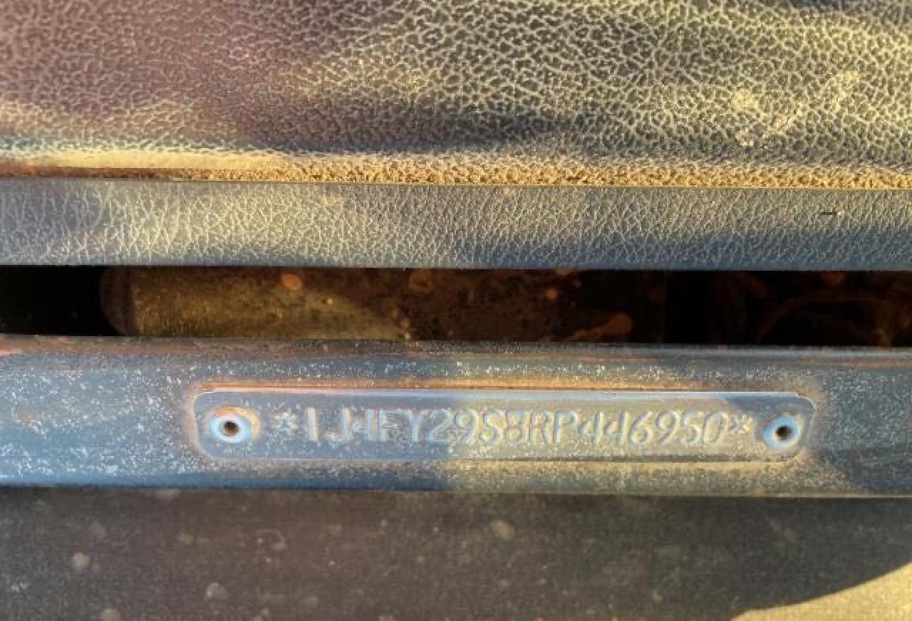 Photo 10 from auction – 1994 JEEP WRANGLER / with VIN 1J4FY29S8RP446950