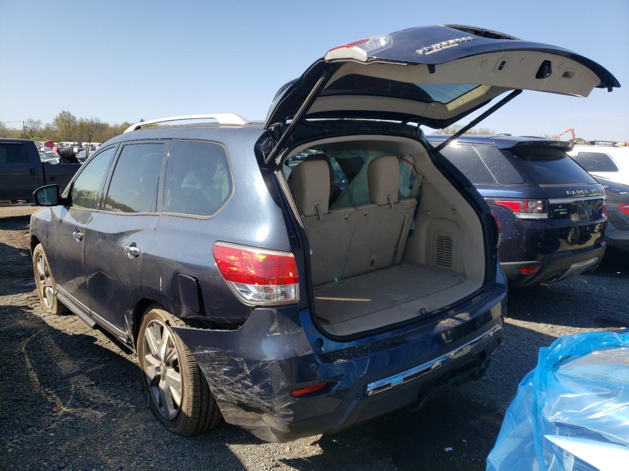 Photo 3 from auction – 2013 NISSAN PATHFINDER with VIN 5N1AR2MM8DC672942