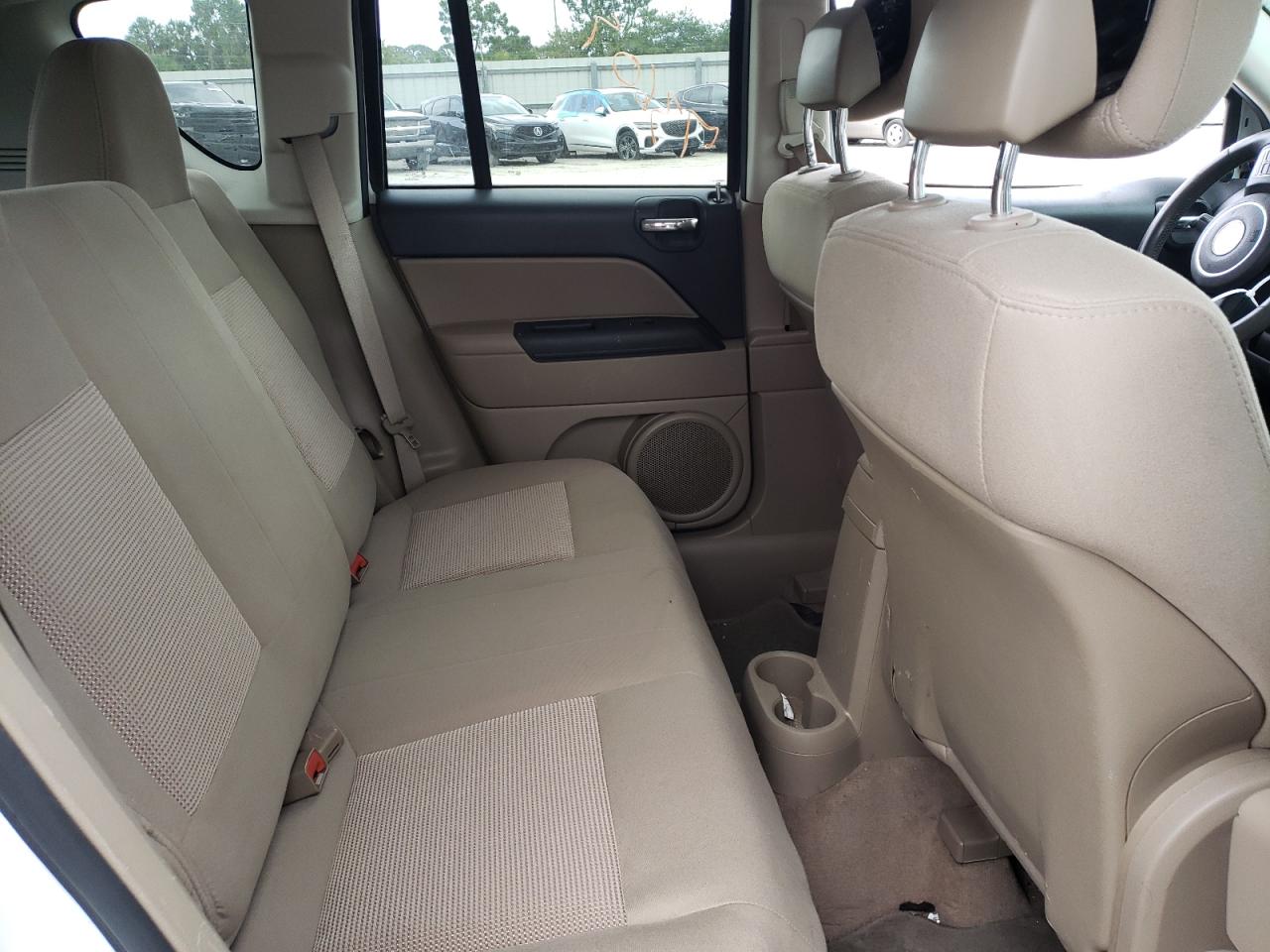 Photo 6 from auction – 2012 JEEP COMPASS LA with VIN 1C4NJCEB0CD704419