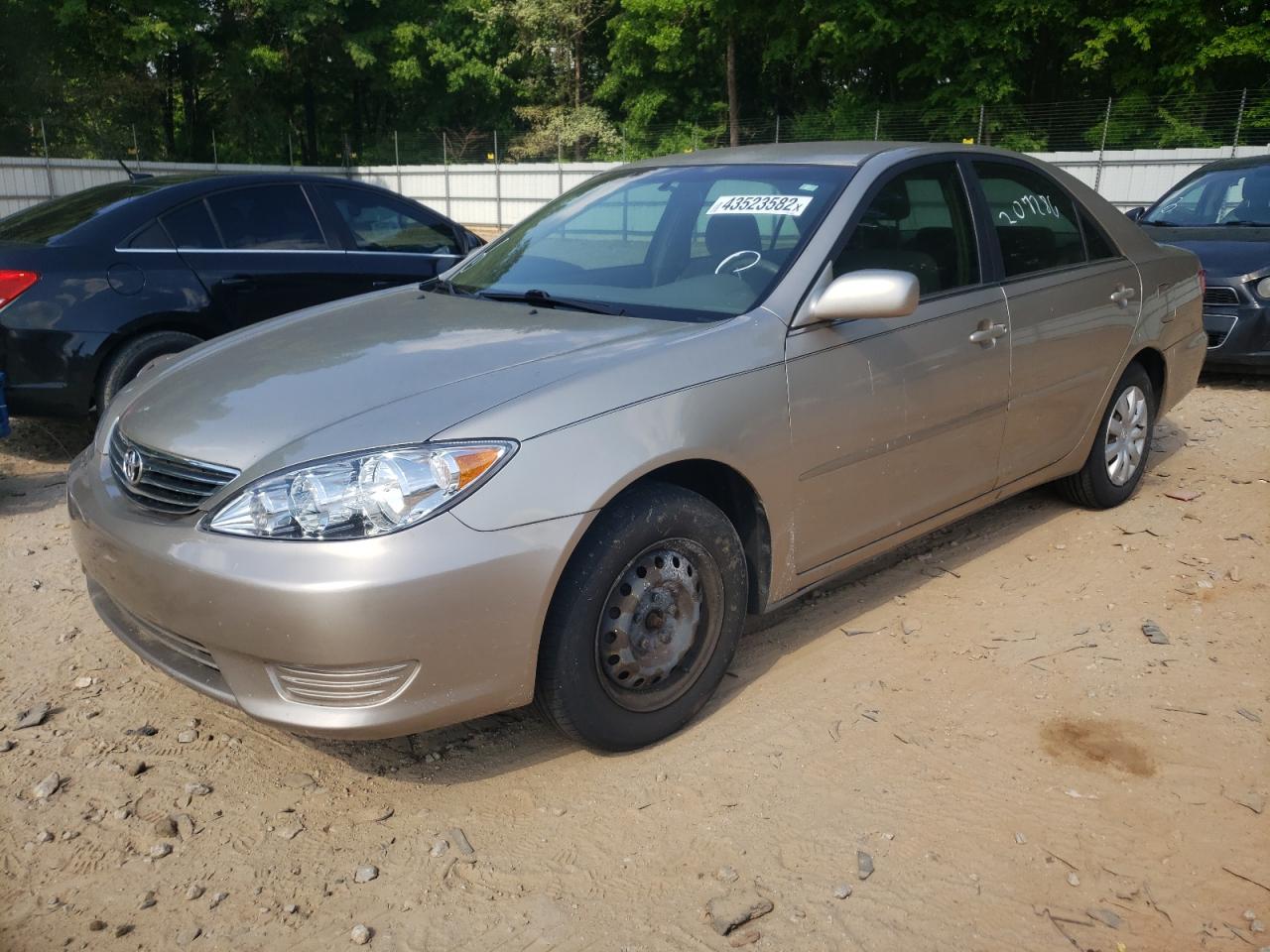 Photo 2 from auction – 2006 TOYOTA CAMRY LE with VIN JTDBE30K963058807