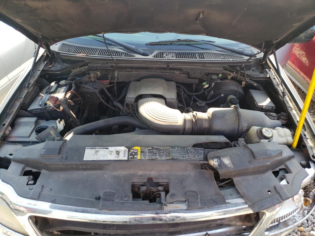 Photo 7 from auction – 2002 FORD F150 with VIN 1FTRX17W72NB84099