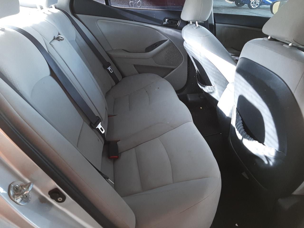 Photo 6 from auction – 2014 KIA OPTIMA LX with VIN KNAGM4A76E5515890
