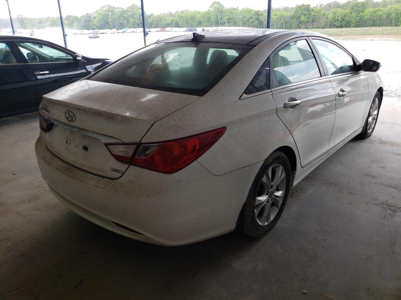 Photo 4 from auction – 2013 HYUNDAI SONATA SE with VIN 5NPEC4AC7DH743891