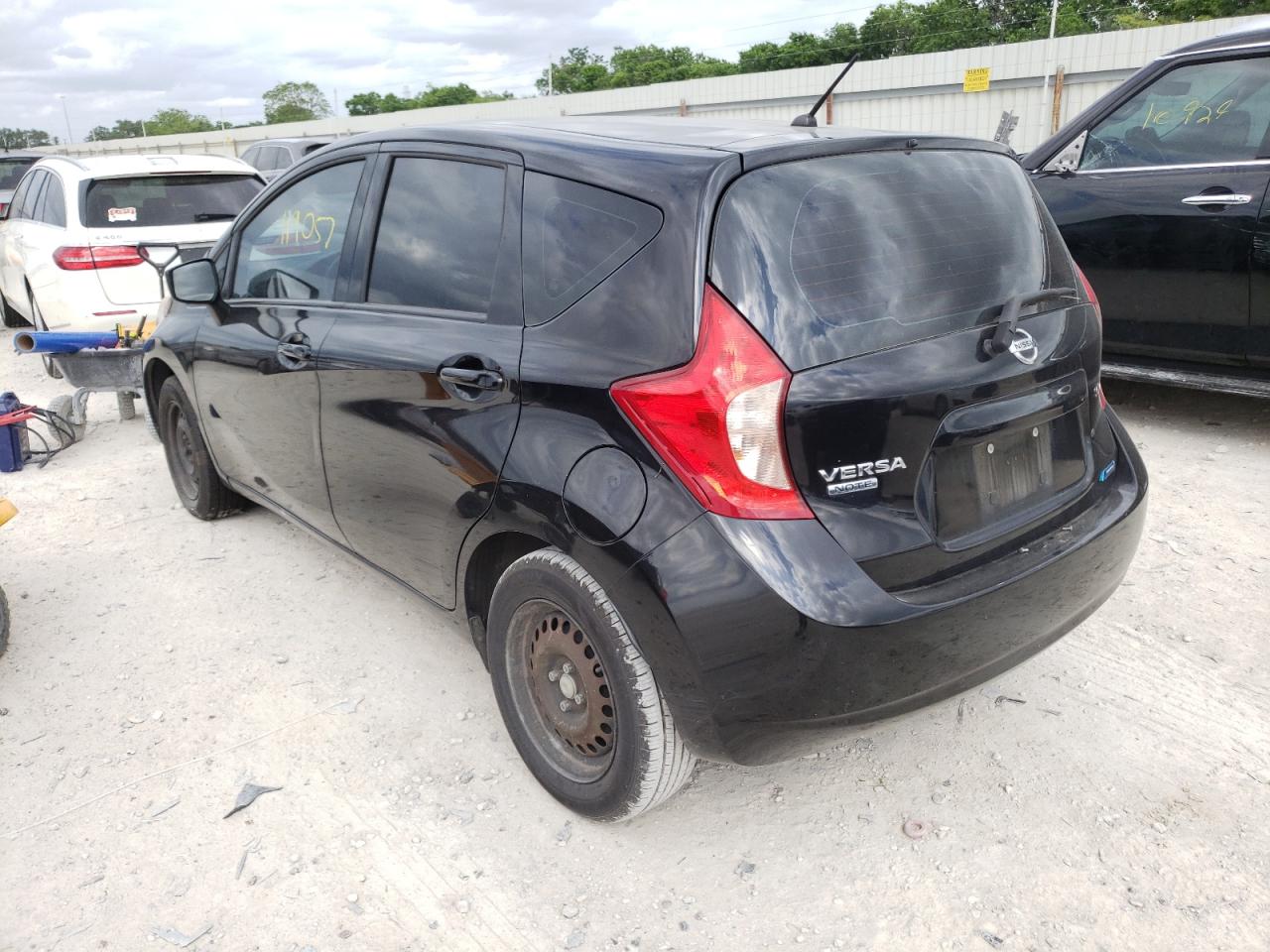 Photo 3 from auction – 2015 NISSAN VERSA NOTE with VIN 3N1CE2CP3FL379982
