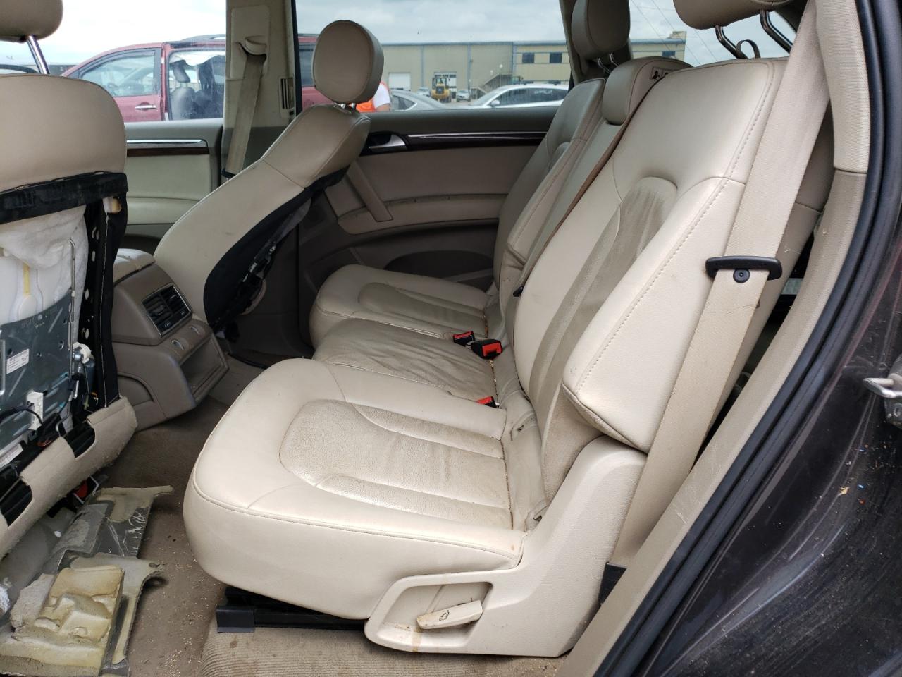 Photo 6 from auction – 2011 AUDI Q7 PREMIUM with VIN WA1CGAFEXBD005438