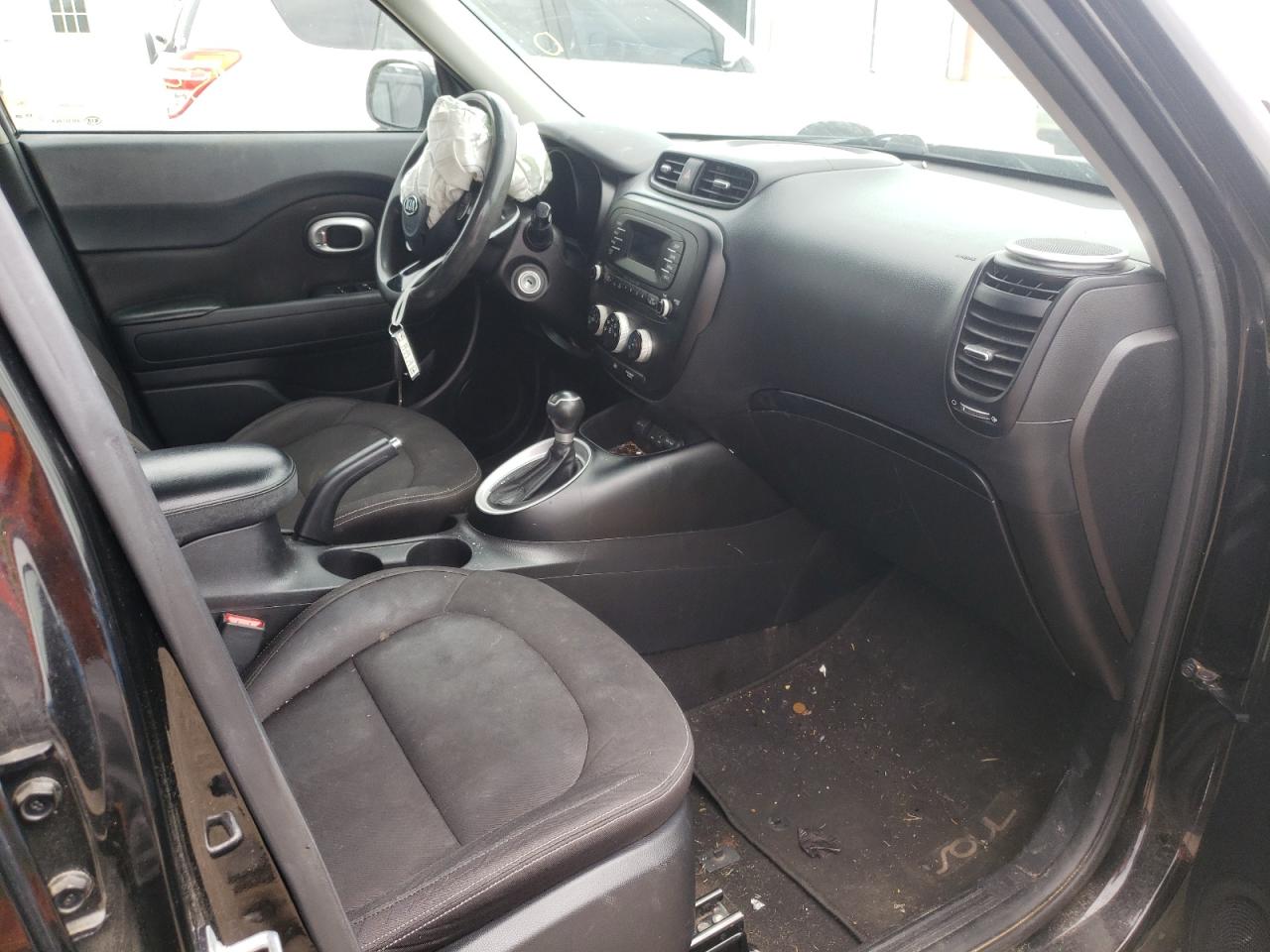 Photo 5 from auction – 2015 KIA SOUL with VIN KNDJN2A22F7801482