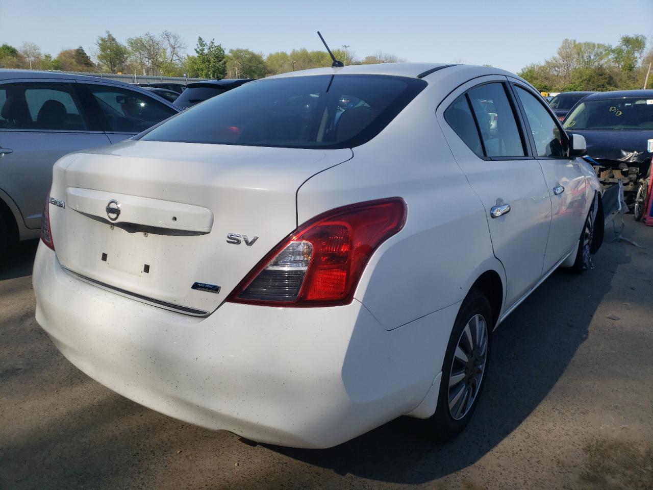 Photo 4 from auction – 2012 NISSAN VERSA S with VIN 3N1CN7AP9CL865711