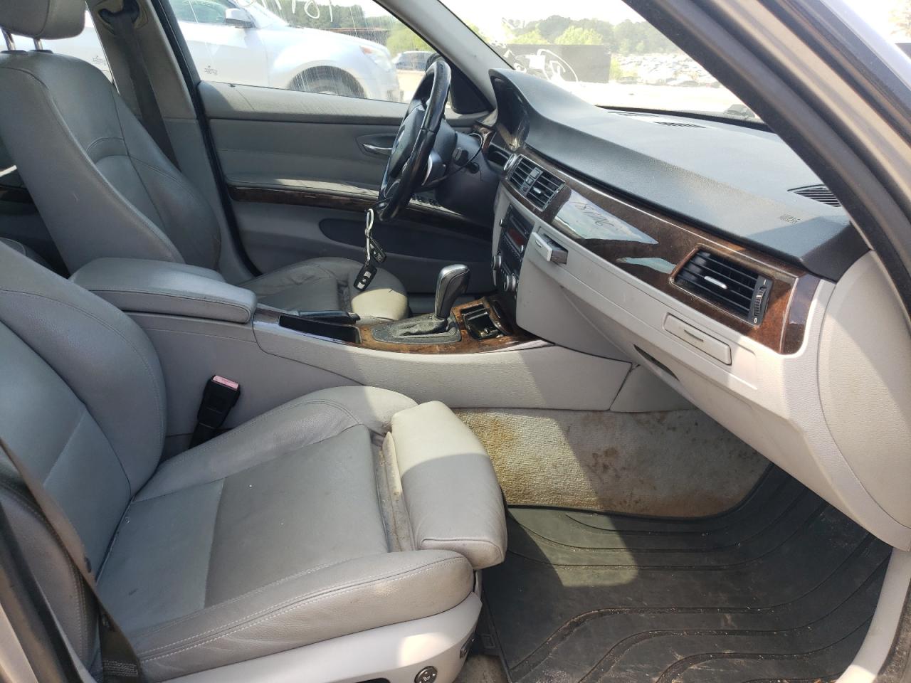 Photo 5 from auction – 2009 BMW 335 I with VIN WBAPM77599NL87934