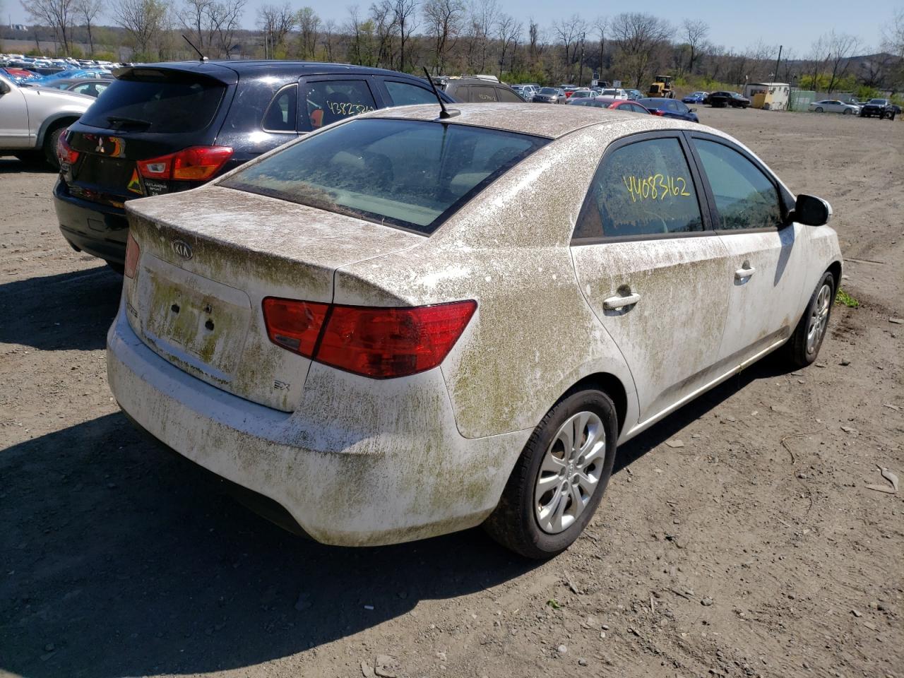 Photo 4 from auction – 2013 KIA FORTE EX with VIN KNAFU4A27D5694889