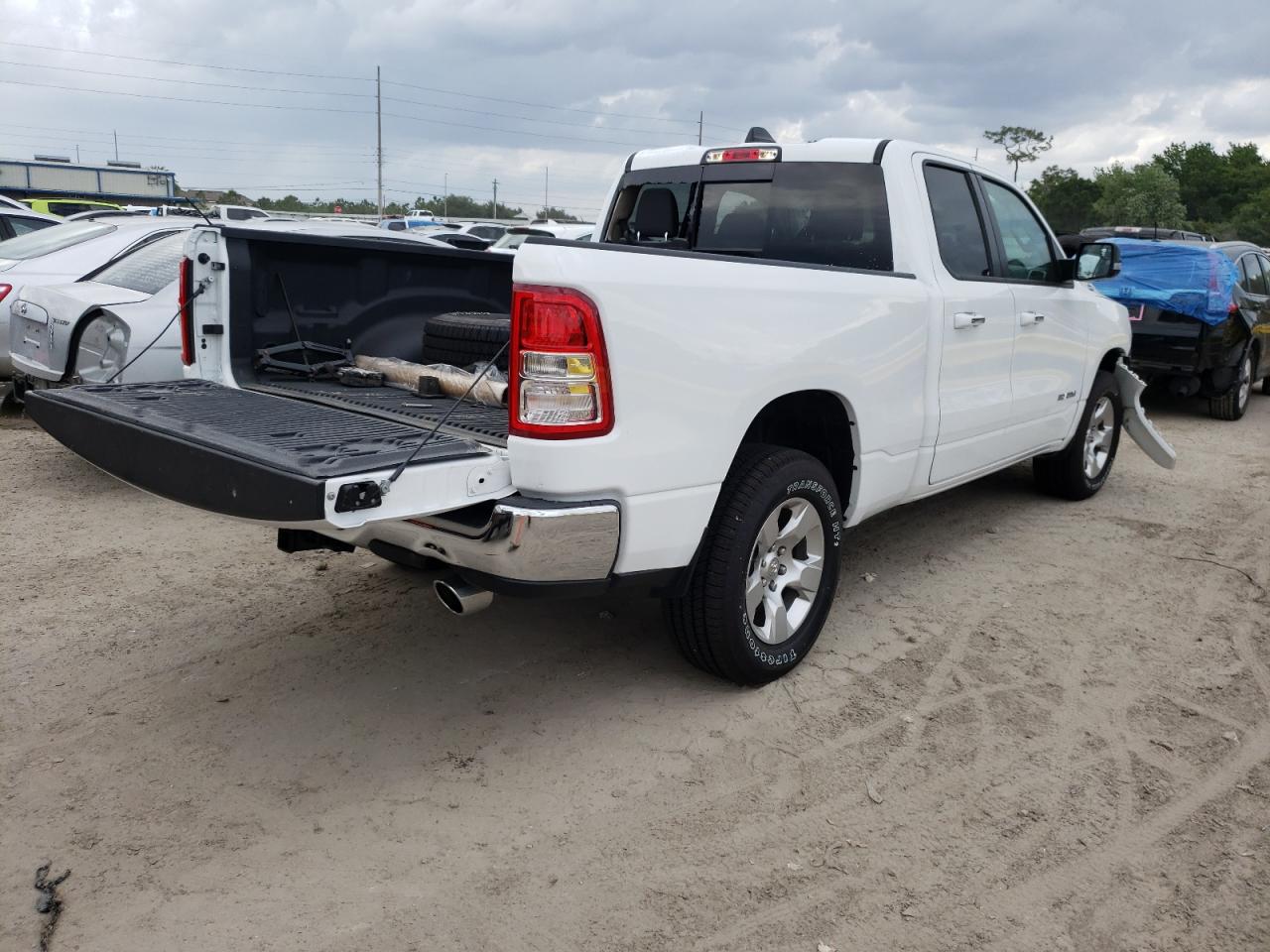 Photo 4 from auction – 2020 RAM 1500 BIG H with VIN 1C6SRFBT7LN135368