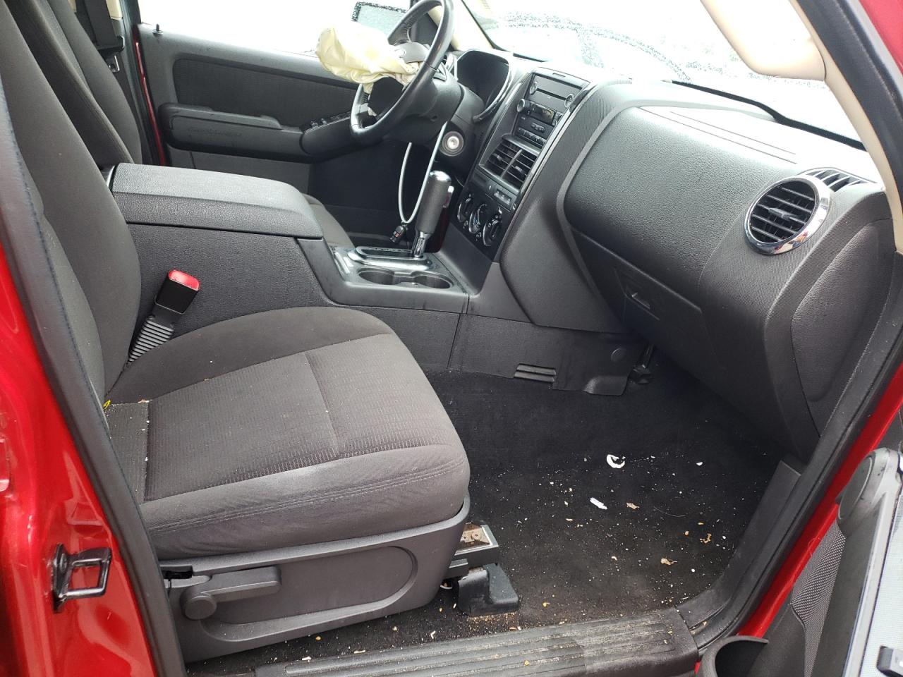 Photo 5 from auction – 2010 FORD EXPLORER X with VIN 1FMEU7DE8AUA68562