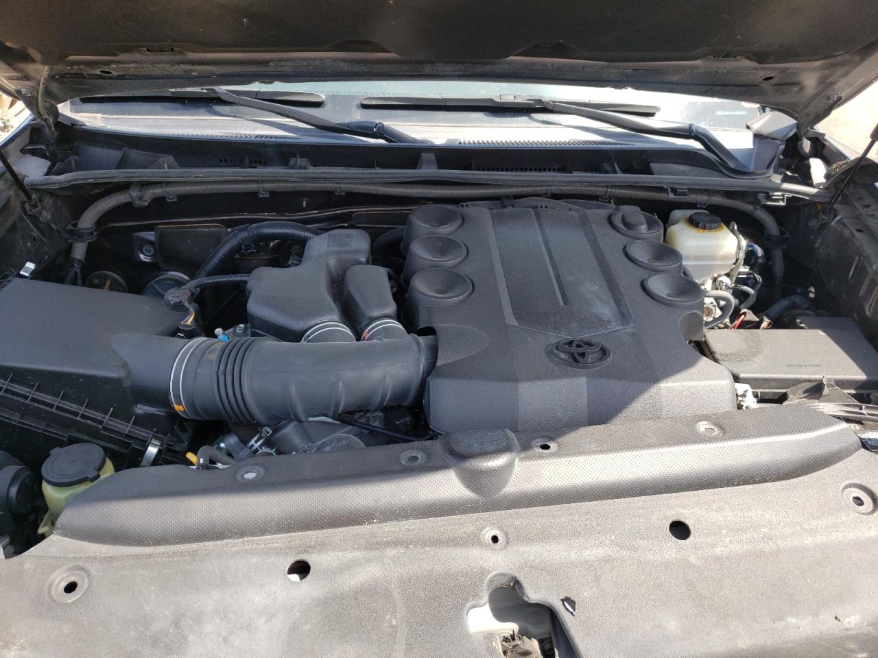 Photo 7 from auction – 2015 TOYOTA 4RUNNER SR with VIN JTEBU5JR1F5247770