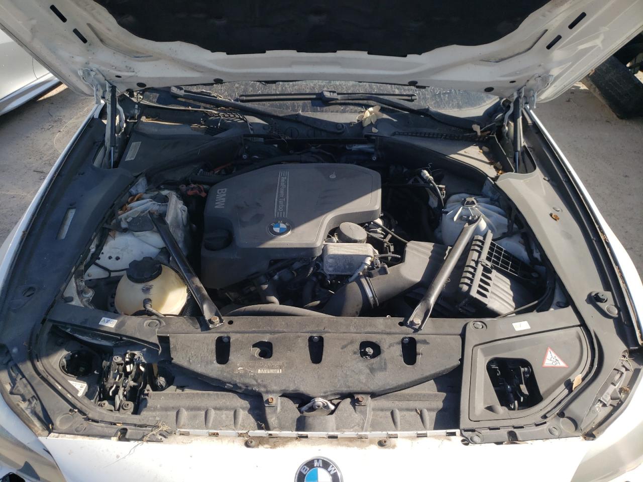 Photo 7 from auction – 2013 BMW 528 XI with VIN WBAXH5C55DD107326