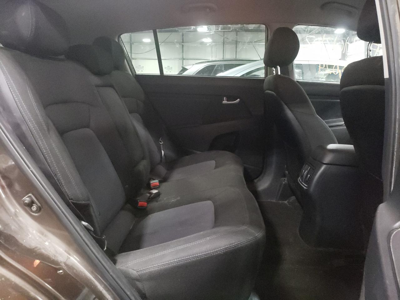 Photo 6 from auction – 2015 KIA SPORTAGE L with VIN KNDPBCAC5F7684630