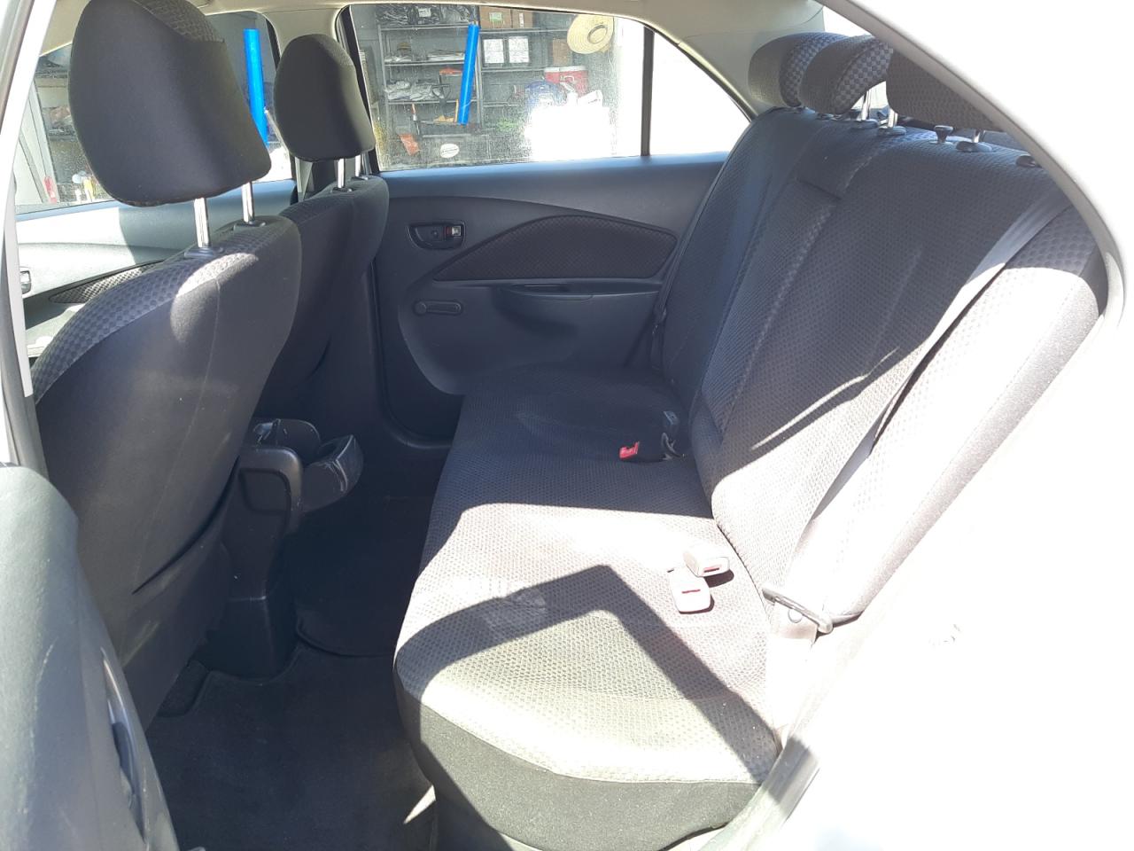 Photo 6 from auction – 2007 TOYOTA YARIS with VIN JTDBT923271108085