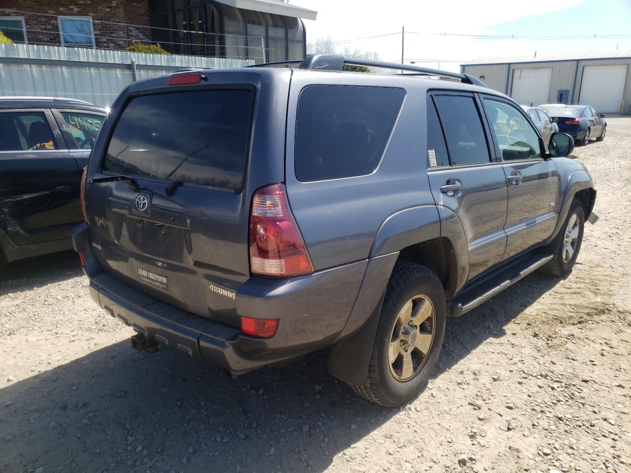 Photo 16 from auction – 2005 TOYOTA 4RUNNER SR with VIN JTEZU14R150061953