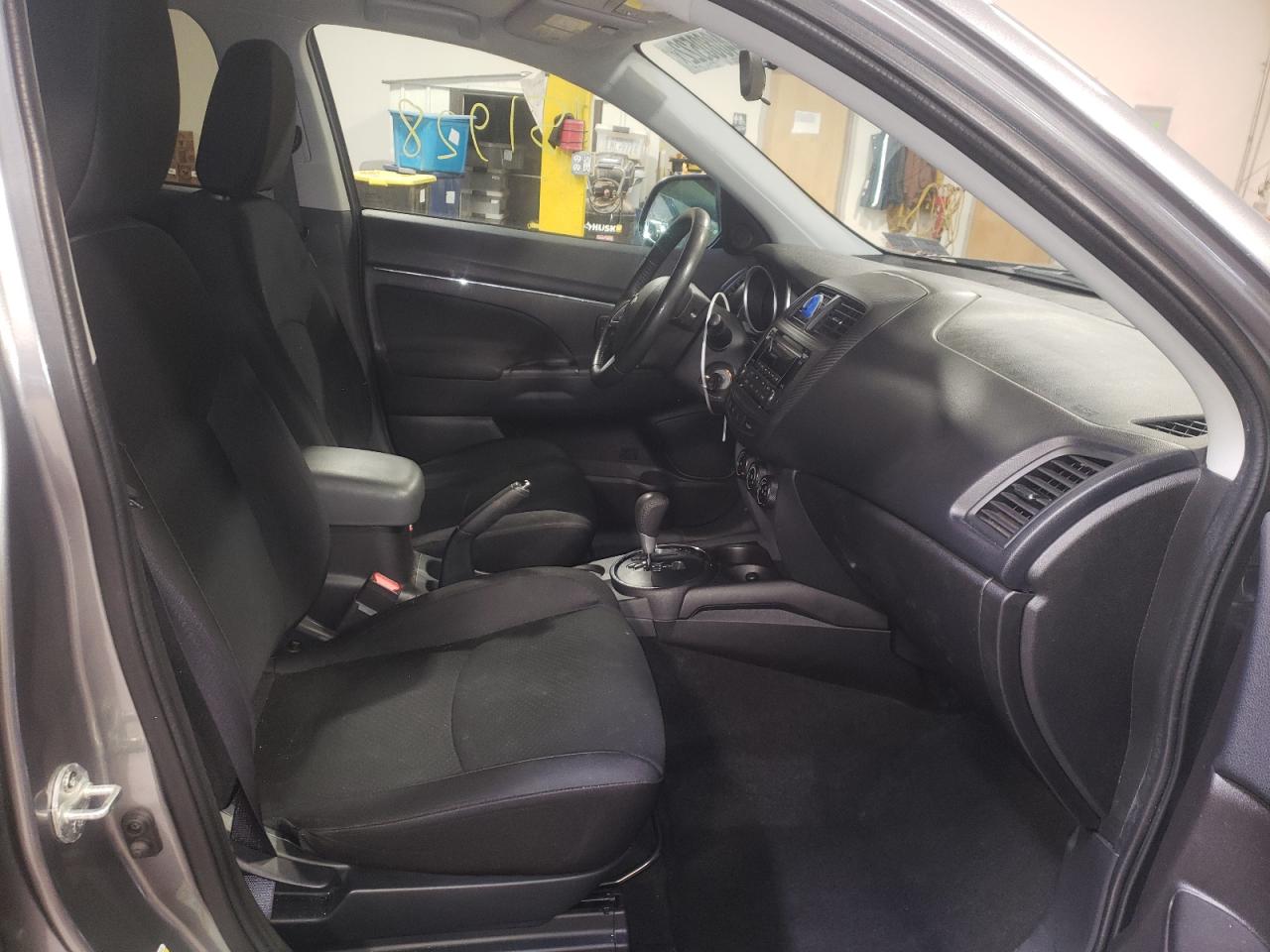 Photo 19 from auction – 2015 MITSUBISHI OUTLANDER with VIN 4A4AP3AW2FE027449