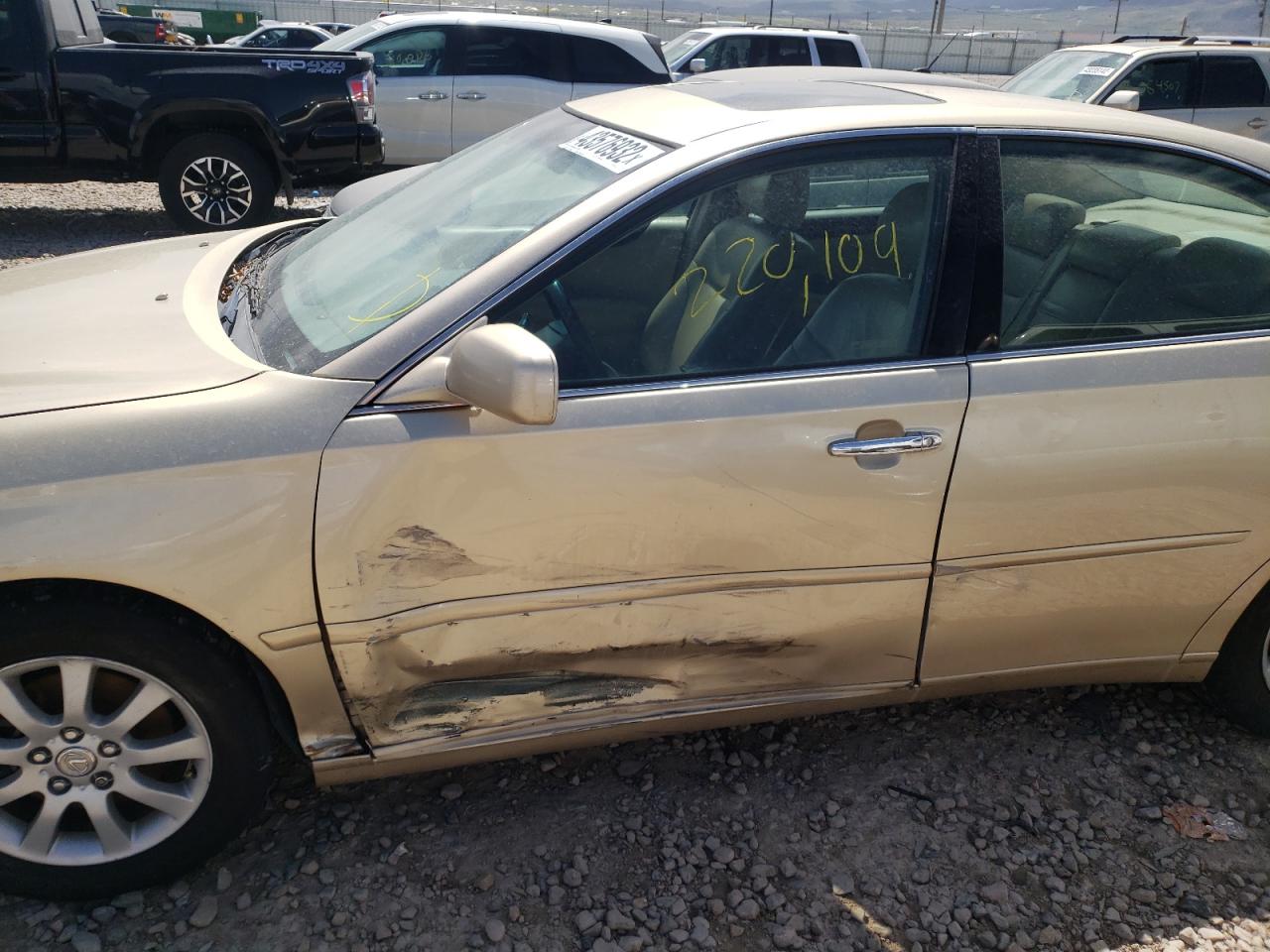 Photo 9 from auction – 2002 LEXUS ES 300 with VIN JTHBF30G020065745