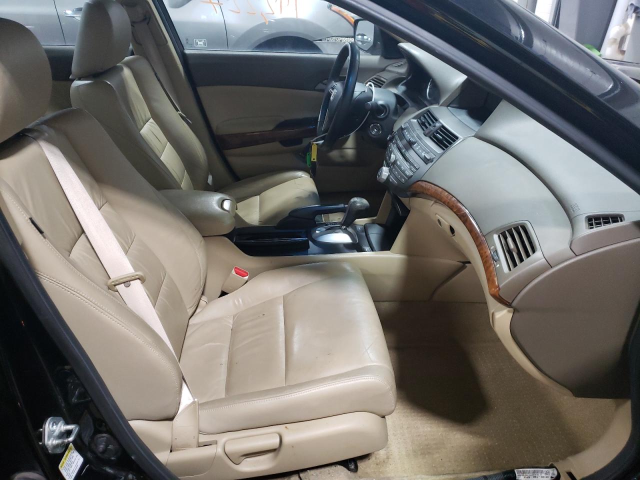 Photo 5 from auction – 2010 HONDA ACCORD EXL with VIN 1HGCP2F87AA069489