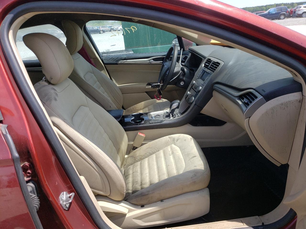 Photo 5 from auction – 2014 FORD FUSION SE with VIN 3FA6P0HD6ER211245