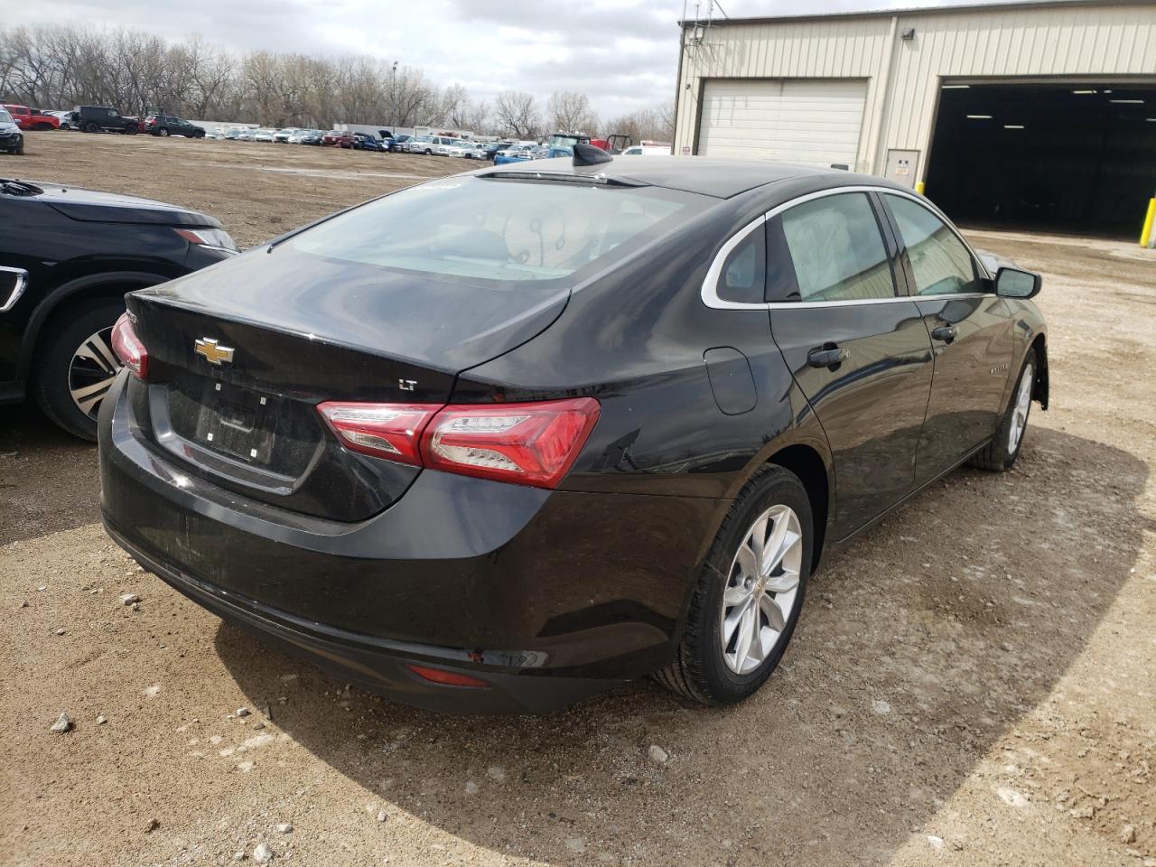 Photo 4 from auction – 2022 CHEVROLET MALIBU LT with VIN 1G1ZD5ST2NF116684