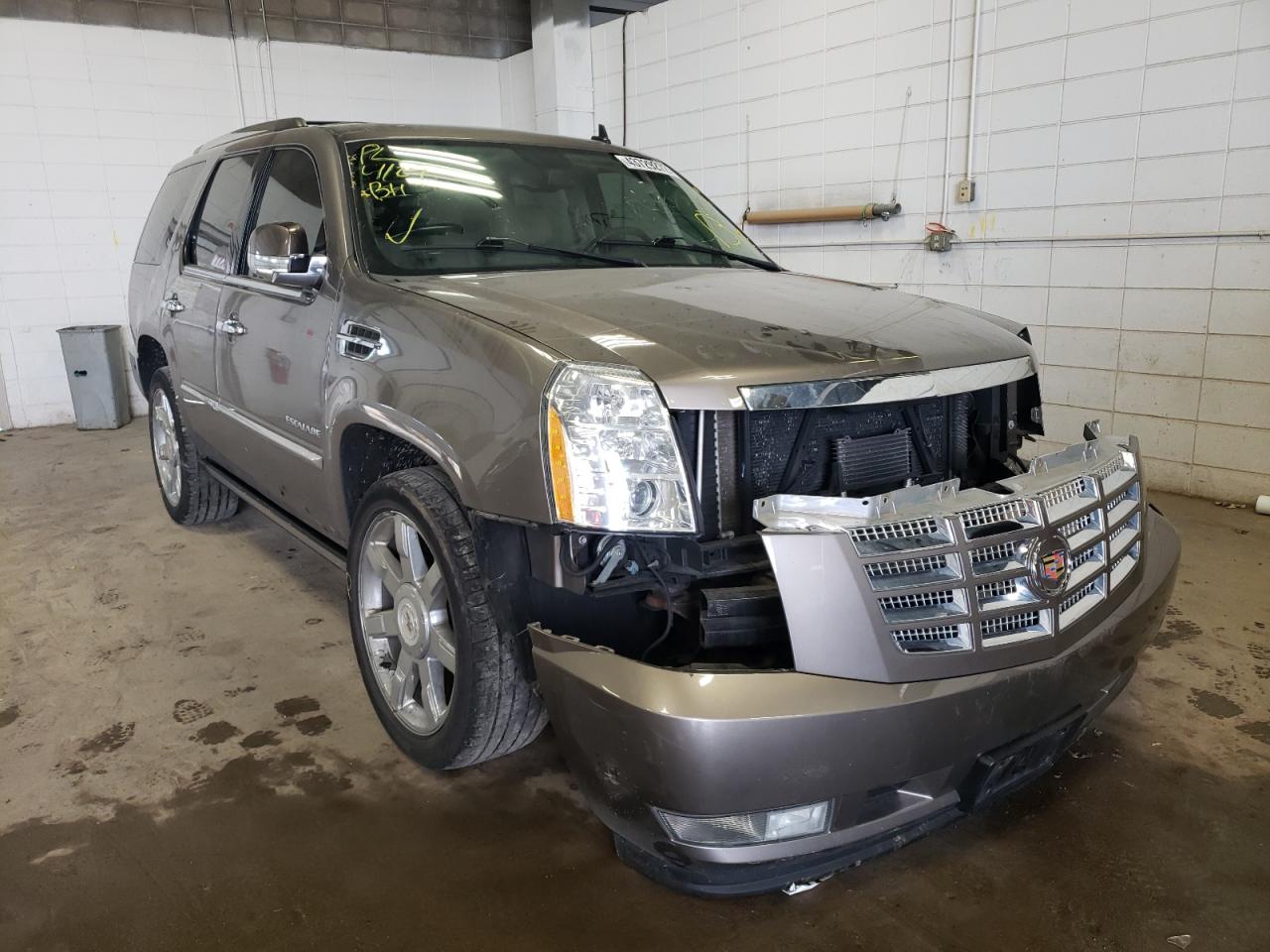 Photo 13 from auction – 2012 CADILLAC ESCALADE with VIN 1GYS4BEF4CR132033