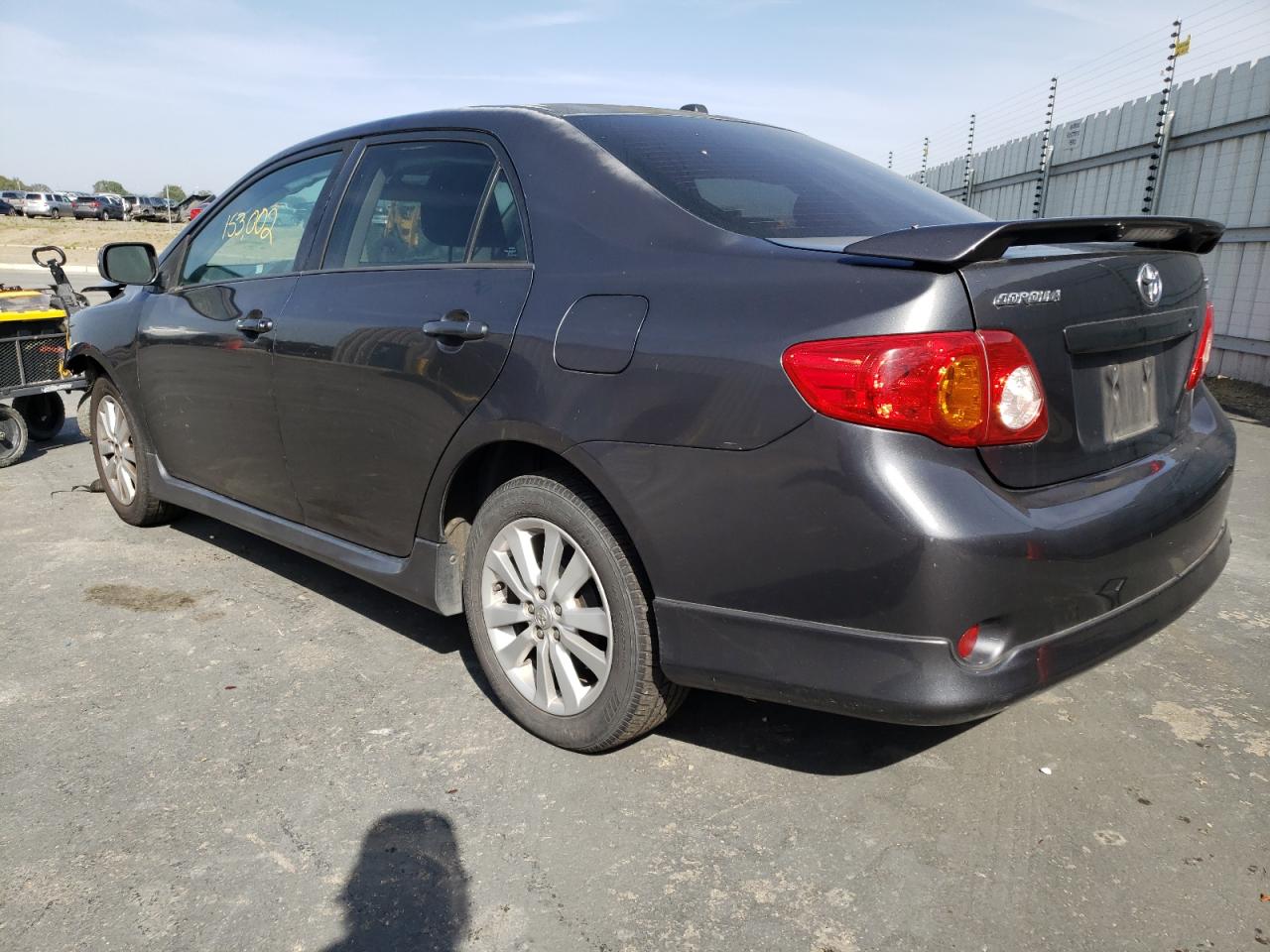 صورة رقم 3 من المزاد - 2010 TOYOTA COROLLA BA مع VIN 2T1BU4EE7AC472812