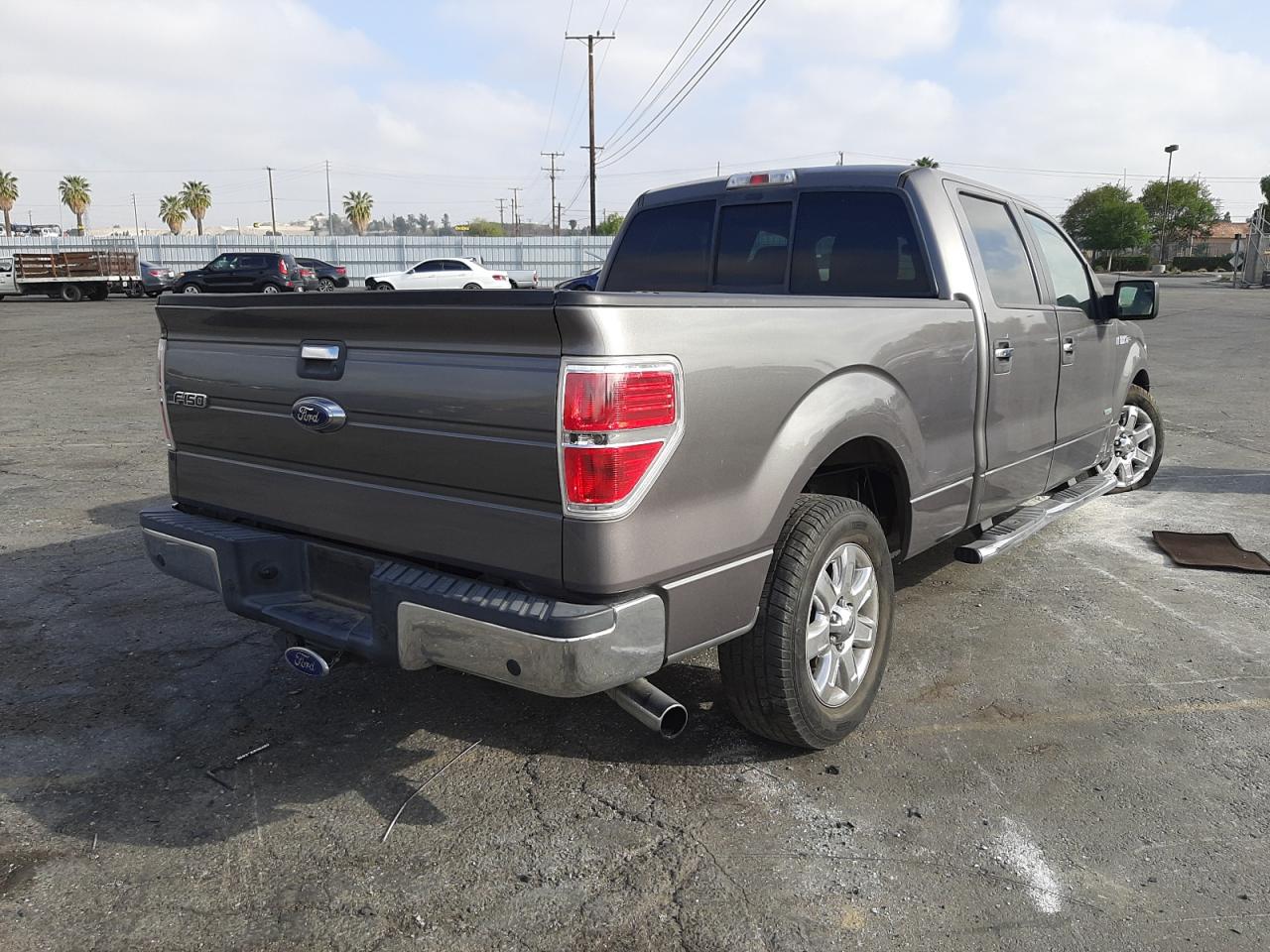 Photo 4 from auction – 2014 FORD F150 SUPER with VIN 1FTFW1CT0EKE64857