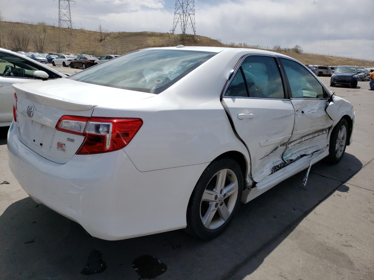 Photo 4 from auction – 2013 TOYOTA CAMRY L with VIN 4T1BF1FK1DU685433