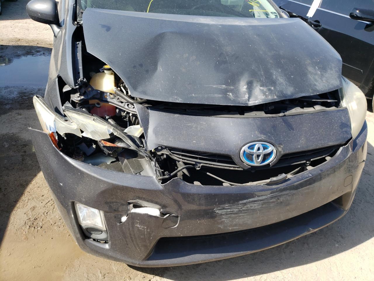 Photo 9 from auction – 2011 TOYOTA PRIUS with VIN JTDKN3DU5B5347175