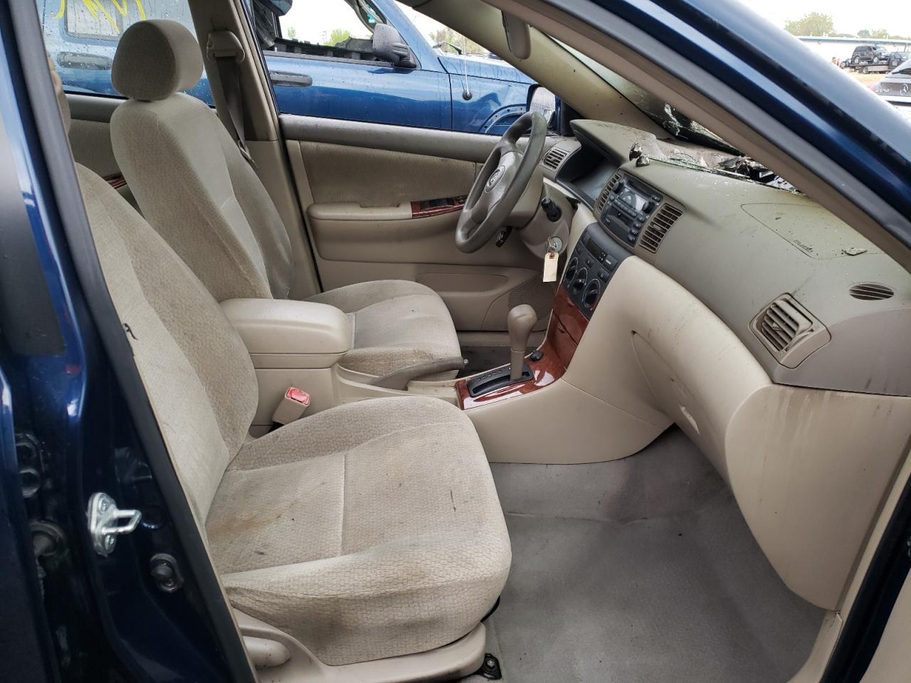 Photo 5 from auction – 2004 TOYOTA COROLLA CE with VIN 1NXBR32E24Z317765