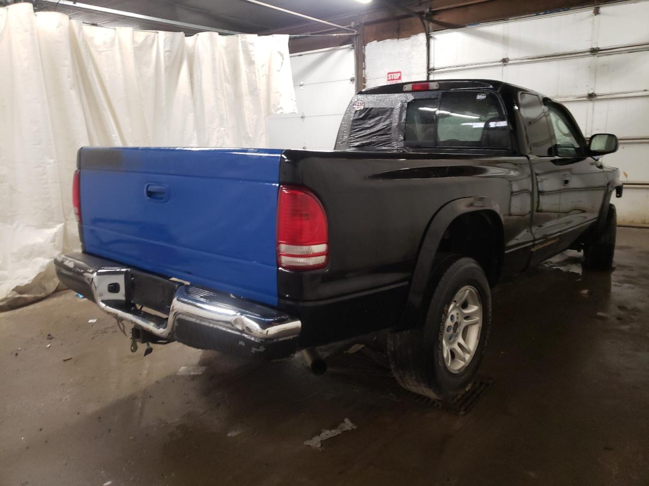 Photo 4 from auction – 2004 DODGE DAKOTA SLT with VIN 1D7HG42N74S689131