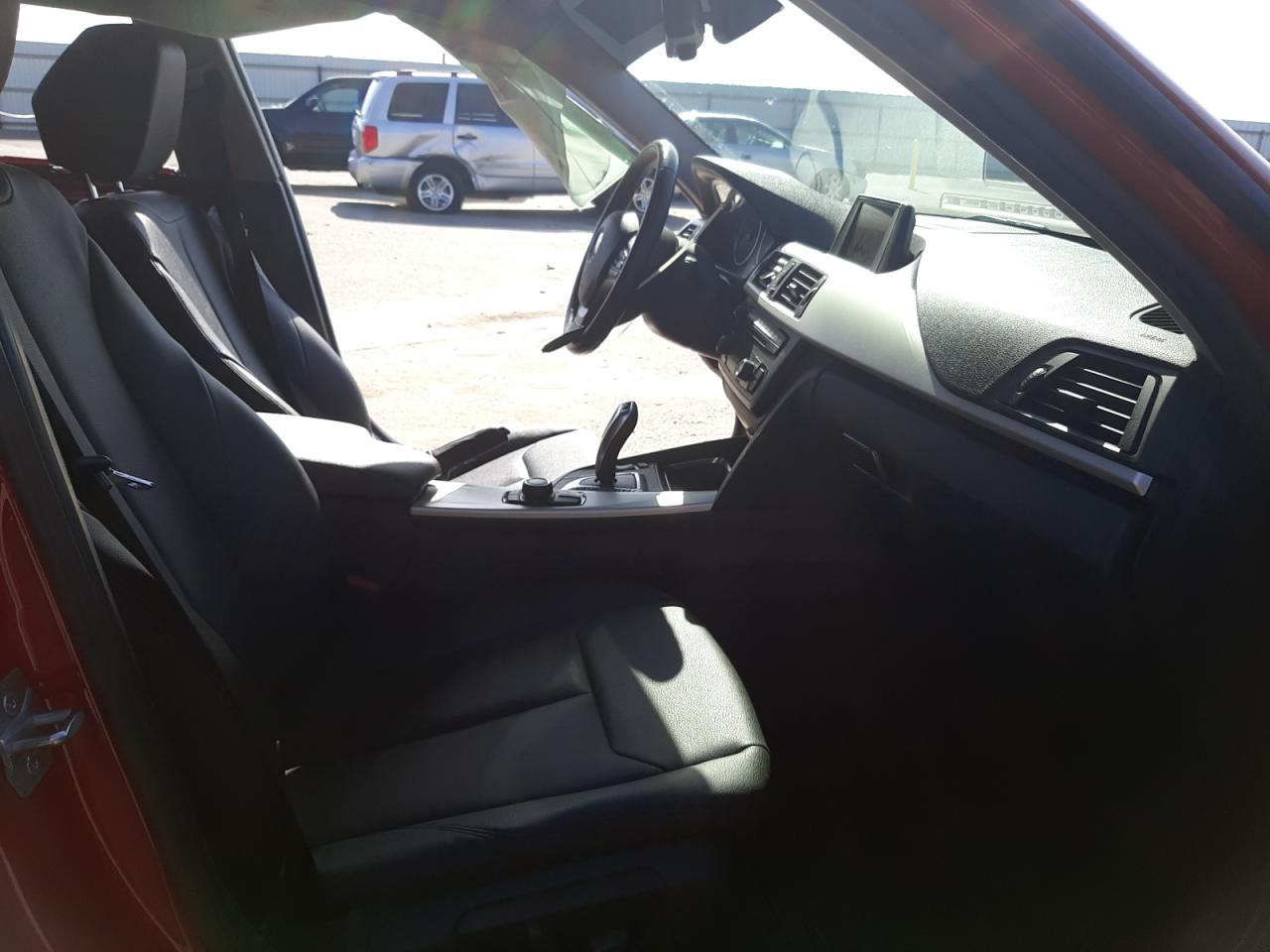 Photo 5 from auction – 2014 BMW 320 I with VIN WBA3B1G53ENS79787