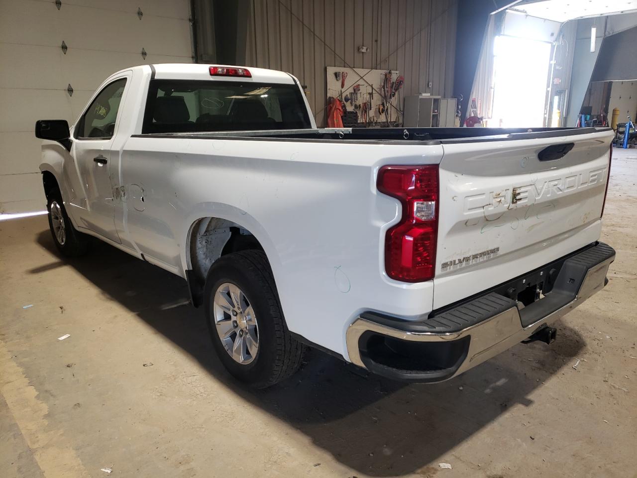 Photo 3 from auction – 2021 CHEVROLET SILVERADO with VIN 3GCNWAEF5MG328426