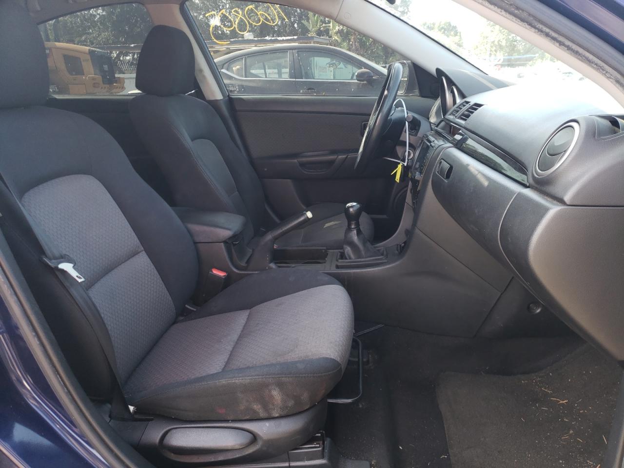 Photo 5 from auction – 2006 MAZDA 3 I with VIN JM1BK32F261495925