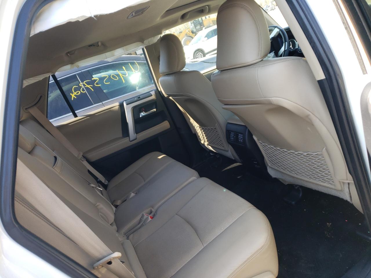 Photo 6 from auction – 2017 TOYOTA 4RUNNER SR with VIN JTEBU5JR5H5465875